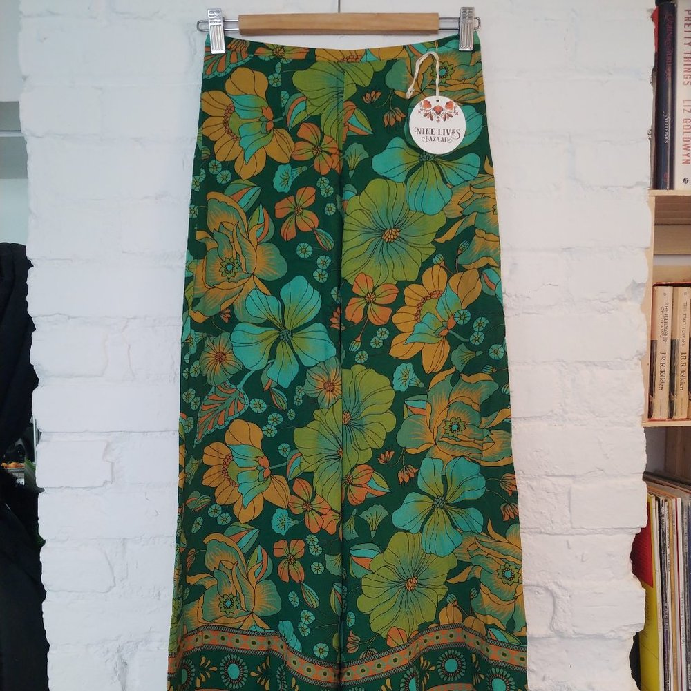 Nine Lives Bazaar Palazzo Pants in Emerald (8)